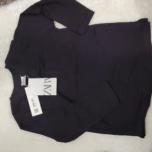 Black long sleeve pocket tee